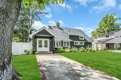 18 Rosewood Lane, Wantagh, NY 11793 - Photo 1