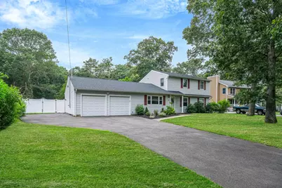 6 Halsey Manor Road, Manorville, NY 11949 - Photo 1