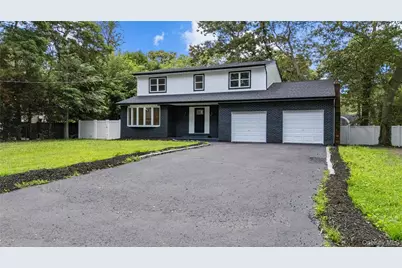 44 Oakdale Avenue, Selden, NY 11784 - Photo 1