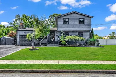 58 39th Street, Islip, NY 11751 - Photo 1