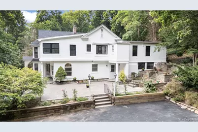 1101 Jericho Oyster Bay Road, Muttontown, NY 11732 - Photo 1