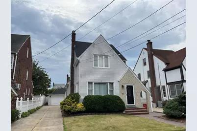 463 Macatee Place, Mineola, NY 11501 - Photo 1