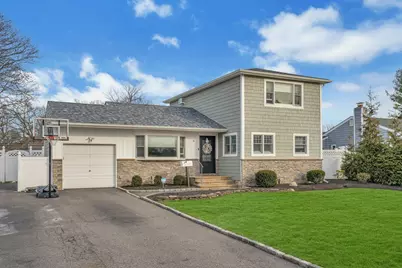 9 Orchid Lane, Commack, NY 11725 - Photo 1