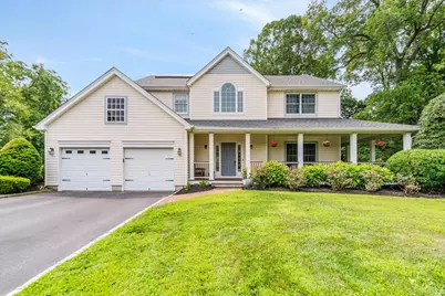 7 Cumberland Court, Huntington, NY 11743 - Photo 1