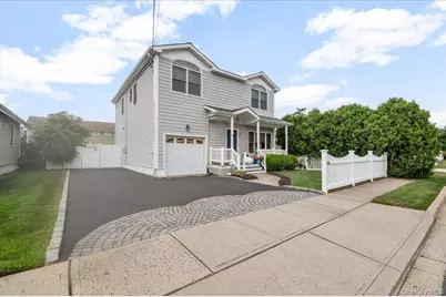 189 N Windhorst Avenue, Bethpage, NY 11714 - Photo 1