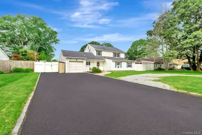 10 Matsunaye Drive, Medford, NY 11763 - Photo 1