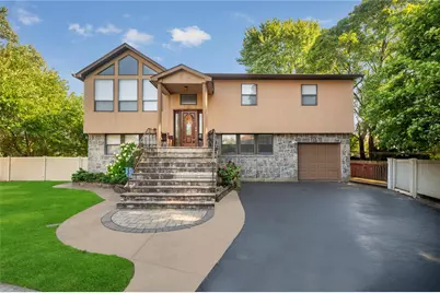 10 Woodbury Court, Hicksville, NY 11801 - Photo 1