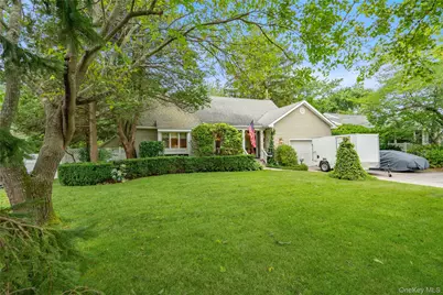 126 Siegel Boulevard, Babylon, NY 11702 - Photo 1