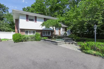 32 Kings Park Road, Commack, NY 11725 - Photo 1