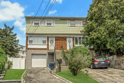21 Elizabeth Place, Yonkers, NY 10703 - Photo 1