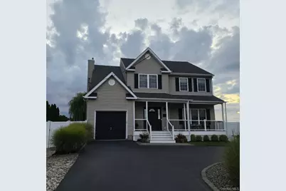 106 Surf Road, Lindenhurst, NY 11757 - Photo 1