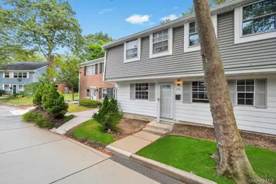 810 Towne House Village, Islandia, NY 11749 - Photo 1