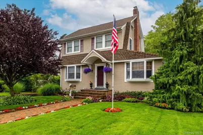 499 Windsor Place, Oceanside, NY 11572 - Photo 1