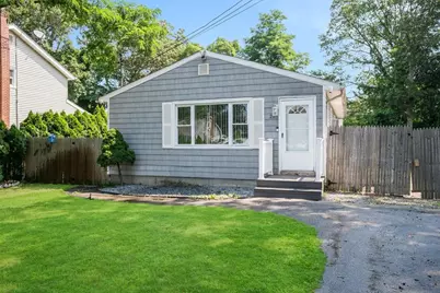 21 Broadway, Shirley, NY 11967 - Photo 1