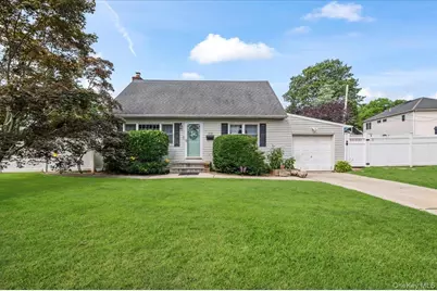 1808 Oakland Avenue, Wantagh, NY 11793 - Photo 1