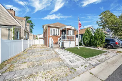 86 West Boulevard, East Rockaway, NY 11518 - Photo 1