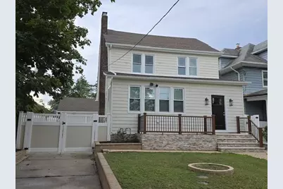 55 Southside Avenue, Freeport, NY 11520 - Photo 1