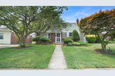 15 Koeppel Place, Hempstead, NY 11550 - Photo 1