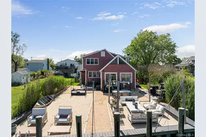 275 Baylawn Avenue, Copiague, NY 11726 - Photo 1