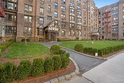 250 Martine Avenue #2F, White Plains, NY 10601 - Photo 1