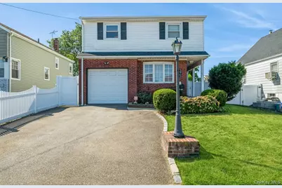 375 W Windsor Parkway, Oceanside, NY 11572 - Photo 1