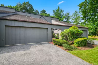 160 Stone Oaks Drive, Hartsdale, NY 10530 - Photo 1