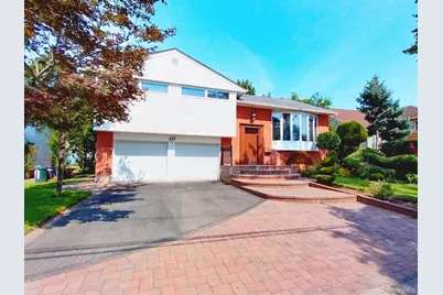 417 Bunker Drive, Oceanside, NY 11572 - Photo 1