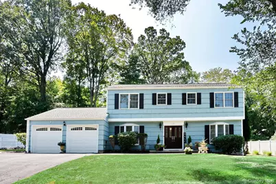 19 Yorkshire Drive, Suffern, NY 10901 - Photo 1