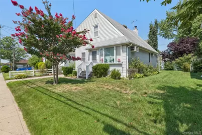 119 Broadmoor Lane, Westbury, NY 11590 - Photo 1