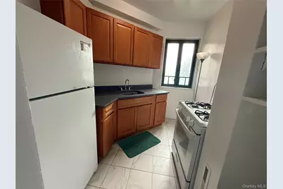 1598 Unionport Road #2D, Bronx, NY 10462 - Photo 1