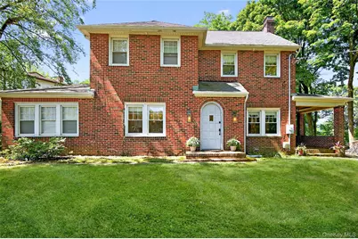 20 Hendrick Avenue, Glen Cove, NY 11542 - Photo 1