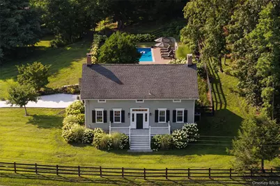 164 Vassar Road, Poughkeepsie, NY 12603 - Photo 1