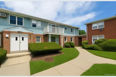 5B Hemlock Drive #101, Bay Shore, NY 11706 - Photo 1