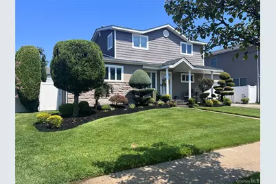 22 Peter Lane, Plainview, NY 11803 - Photo 1