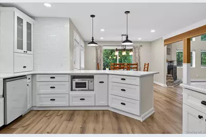 123 Elizabeth Way, Ridge, NY 11961 - Photo 1