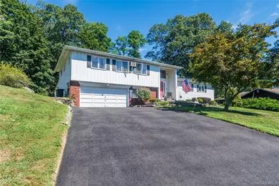 21 Tamidan Road, Poughkeepsie, NY 12601 - Photo 1