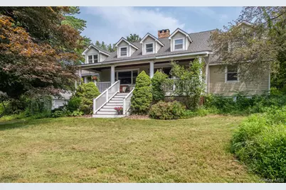 19 James Court, Red Hook, NY 12571 - Photo 1