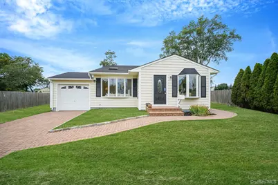 7 Byrd Court, Kings Park, NY 11754 - Photo 1