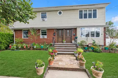 41 Jackson Avenue, Mineola, NY 11501 - Photo 1