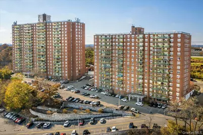 1841 Central Park Avenue #4K, Yonkers, NY 10710 - Photo 1