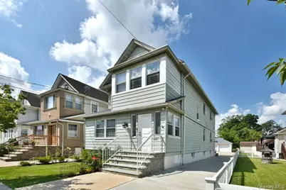 176 Dubois Avenue, New York, NY 10310 - Photo 1