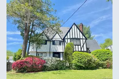 330 Claremont Avenue, Fleetwood, NY 10552 - Photo 1