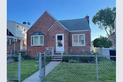 37 Stephen Avenue, New Hyde Park, NY 11040 - Photo 1