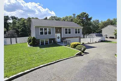 8 Heather Court, Middle Island, NY 11953 - Photo 1