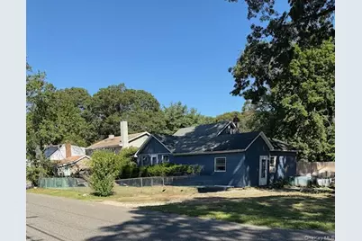 39 Teed Street, Huntington Station, NY 11746 - Photo 1