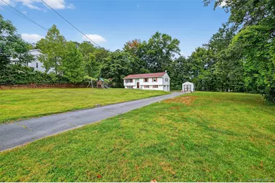 19 Birchwood Avenue, Nanuet, NY 10954 - Photo 1