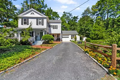 15 Old School Lane, Pleasantville, NY 10570 - Photo 1