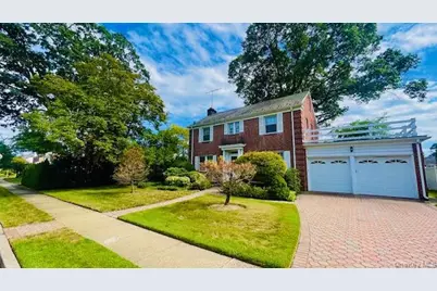 134 Fonda Road, Rockville Centre, NY 11570 - Photo 1