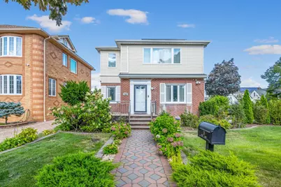 18 Rose Lane, New Hyde Park, NY 11040 - Photo 1