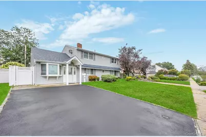 11 Winter Lane, Hicksville, NY 11801 - Photo 1